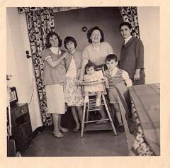 GHISLAINE A SON BAPTEME LE 14 JUIN 1959 RUE PIERRE LOTI A MARAVAL